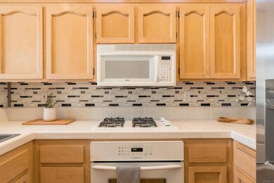 12662 Springbrook Dr unit B, San Diego, CA 92128 - photo 7