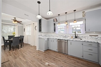 1757 Fell St, Enumclaw, WA 98022 - photo 7