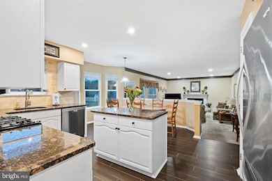 1417 Bentley Dr, Warrington, PA 18976 - photo 6