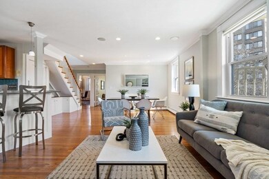 17 Regent Cir unit 5, Brookline, MA 02445 - photo 4