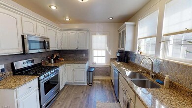 Stunning undated kitchen with gorgeous counter top