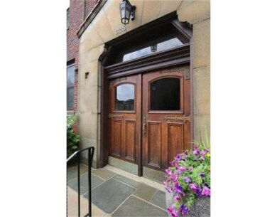 325 Tappan St unit 2, Brookline, MA 02445 - photo 7