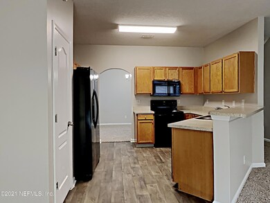 11484 Tori Ln, Jacksonville, FL 32218 - photo 6