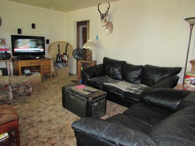 1325 16th St S, Great Falls, MT 59405 - photo 4