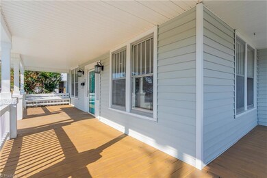 404 W Harrison St, Reidsville, NC 27320 - photo 4