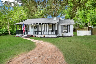 2406 Taylor St, Waller, TX 77484 - photo 3