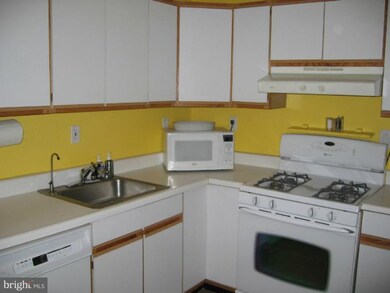 1604 New Jersey Ave NW, Washington, DC 20001 - photo 3