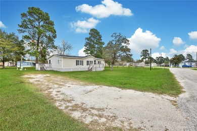 2 Jacob St, Huntsville, TX 77320 - photo 2