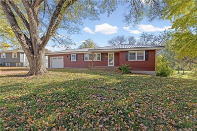 1327 S Mulberry St, Ottawa, KS 66067 - photo 4