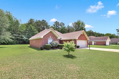 83 Ora Lane-10