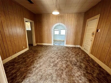 506 W Smith St, Cleburne, TX 76033 - photo 5