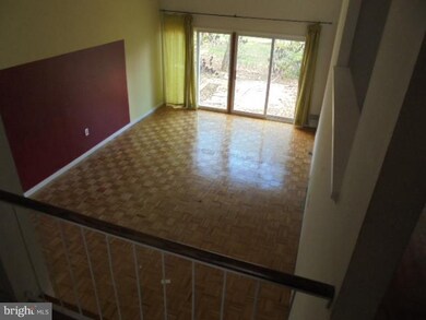 11547 Links Dr, Reston, VA 20190 - photo 7