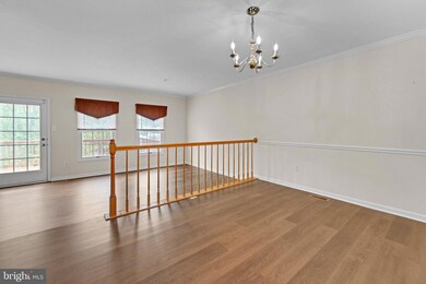 9318 Kendal Cir, Laurel, MD 20723 - photo 7