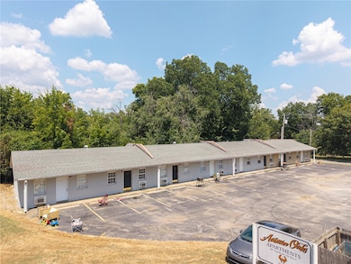 302 E Shawntel Smith Blvd, Muldrow, OK 74948 - photo 7