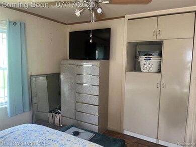 1st Floor Bedroom Built-In