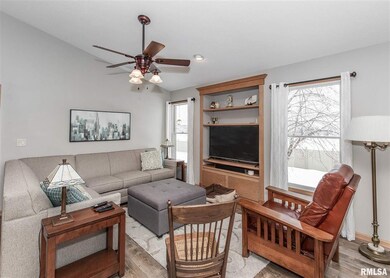 5430 Northwest Cir, Davenport, IA 52806 - photo 3