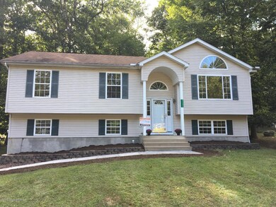 1111 Hunters Woods Dr, East Stroudsburg, PA 18301 - photo 3