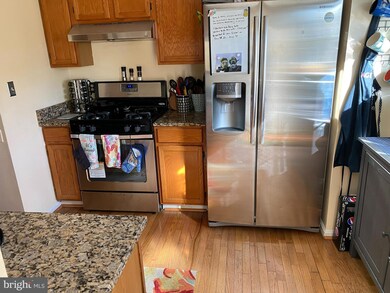 16969 Point Pleasant Ln, Dumfries, VA 22026 - photo 4