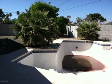 Diving Pool, Needs to be drained/filled