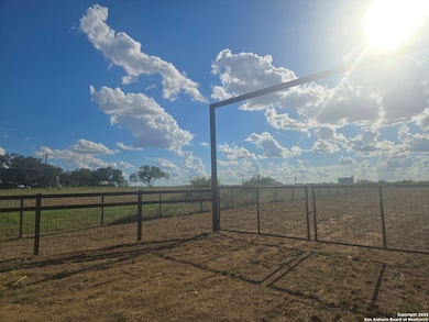 15215 Cassiano Rd, Elmendorf, TX 78112 - photo 3