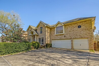 1901 San Joaquin Pkwy, Friendswood, TX 77546 - photo 2