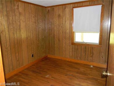 2nd Bedroom.