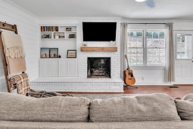 Living Room (6)