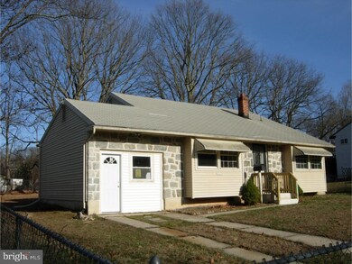 2315 N Cuthbert Dr, Lindenwold, NJ 08021 - photo 2