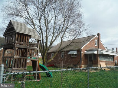 202 N 7th St, Bally, PA 19503 - photo 6