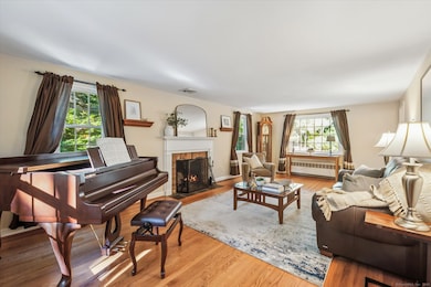 24 Drumlin Rd, West Simsbury, CT 06092 - photo 3