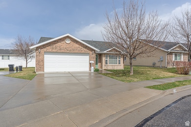 275 W 260 N, Hyde Park, UT 84318 - photo 2