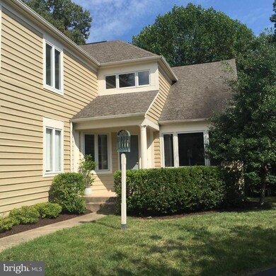 11201 Crossbeam Ct, Reston, VA 20194 - photo 3