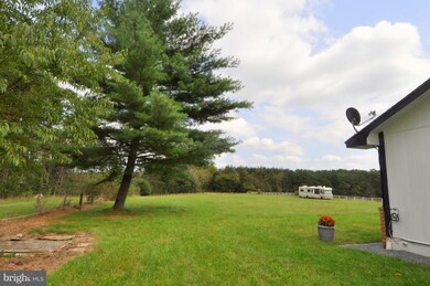 754 Martin Ln, Berkeley Springs, WV 25411 - photo 2