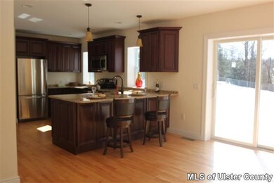 439 N Riverside Rd, Highland, NY 12528 - photo 4