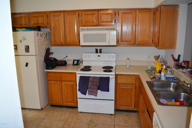 4459 Melissa Ct W, Jacksonville, FL 32210 - photo 3