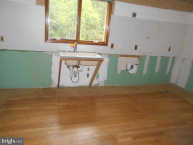 589 Magnolia Rd, Pemberton, NJ 08068 - photo 3