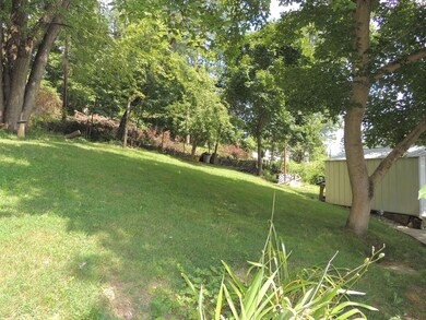 426 N Orchard St, Logan, OH 43138 - photo 5