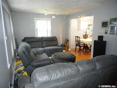 Living Room. Do you have large furniture? This liv