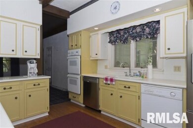 205 Lincoln Ave, Lincoln, IL 62656 - photo 7