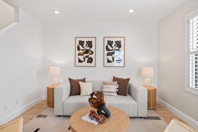 121 Concord Cir, Mountain View, CA 94040 - photo 5