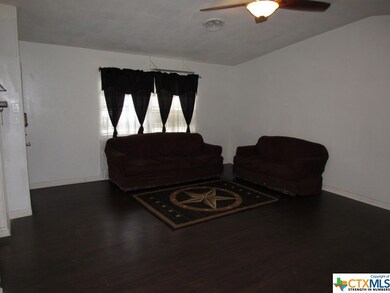 2401 Meadow Ln, Copperas Cove, TX 76522 - photo 4