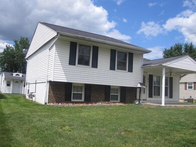 854 Traci Ct, Columbus, OH 43207 - photo 3