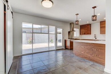 3632 N 8th Ave-19