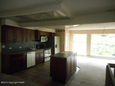 4107 Sycamore Ln, East Stroudsburg, PA 18301 - photo 3