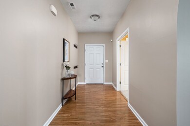 7737 Chestnut Eagle Ct, Zionsville, IN 46077 - photo 4