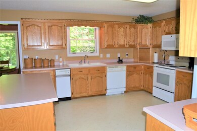 107 Graham Dr, Crossville, TN 38555 - photo 7