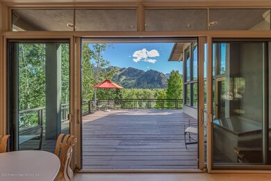 33_239_Willoughby_Way_Aspen_81611033_mls