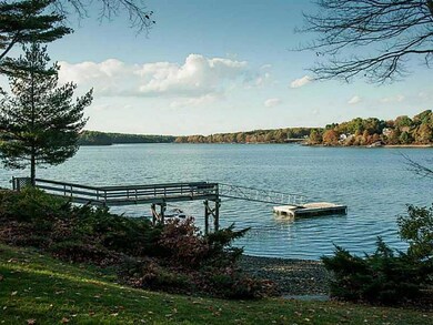 Waterfront/Dock/Pier. Spruce Creek...