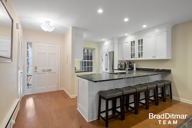 2311 Wealthy St SE unit 2, Grand Rapids, MI 49506 - photo 5