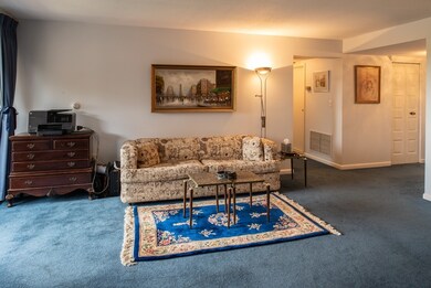 404 Paradise Rd unit 2A, Swampscott, MA 01907 - photo 3